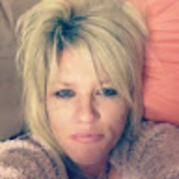 Meet your Posher, Karen - Picture 1 of 1